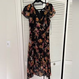 DKNY Flowy, V-neck Midi Dress